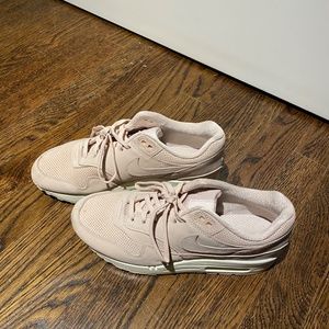 Nike Air Max 1 - Blush pink